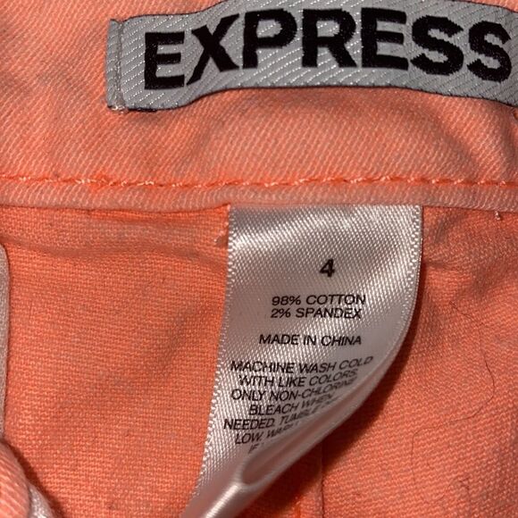 ✨ express coral twirl trouser shorts✨ - Picture 5 of 5